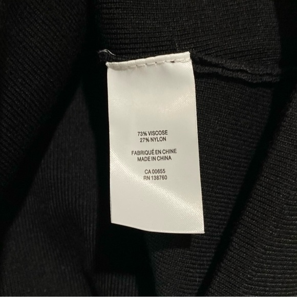 NWOT, Reitmans, Plus-Size Black Sweater With Round Neckline, 2X - Picture 5 of 9